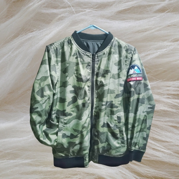 Jackets & Blazers - 👣4/$20 ~Camouflage Print Reversible Bomber Jacket